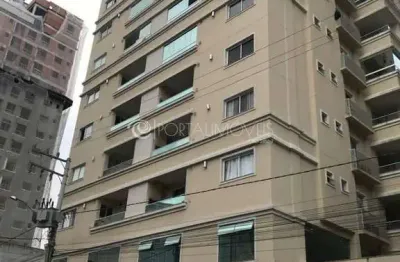 Apartamento mobiliado com 2 suítes e churrasqueira em porto belo