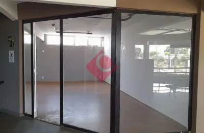 Loja reformada no centro comercial center fonte – araraquara