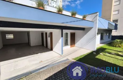 Casa com 4 quartos para alugar no centro, blumenau , 300 m2 por r$ 7.000