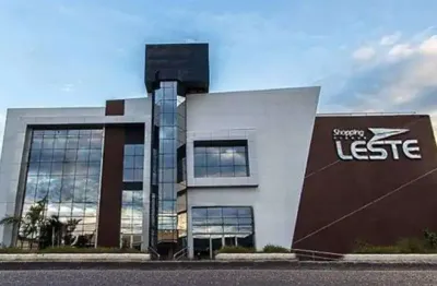 Sala comercial para alugar na Avenida Autaz Mirim, 7943, Tancredo Neves, Manaus