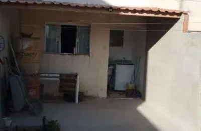 Casa com 2 quartos à venda no balneário dos golfinhos, caraguatatuba  por r$ 450.000