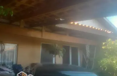 Casa com 2 quartos à venda no travessão, caraguatatuba  por r$ 300.000