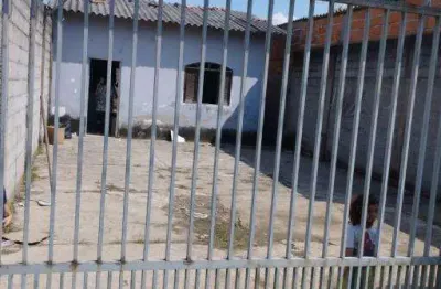 Casa com 2 quartos à venda no pegorelli, caraguatatuba  por r$ 160.000