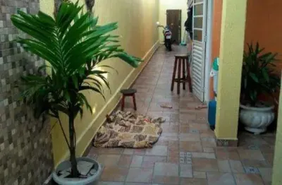 Casa com 2 quartos à venda no pegorelli, caraguatatuba  por r$ 216.000