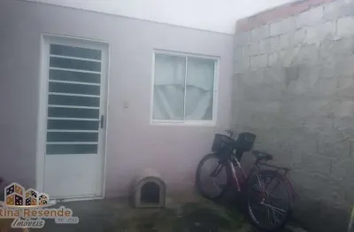 Casa com 2 quartos à venda no pegorelli, caraguatatuba  por r$ 170.000