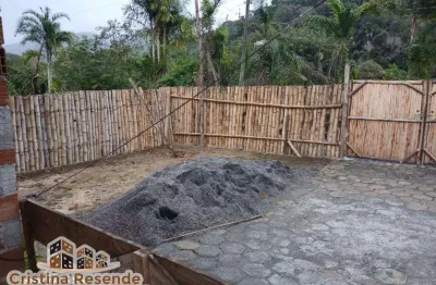 Casa com 2 quartos à venda no pegorelli, caraguatatuba , 562 m2 por r$ 190.000