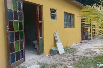 Casa com 2 quartos à venda no jardim tarumãs, caraguatatuba , 900 m2 por r$ 270.000