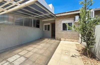 Casa com 2 quartos à venda na Rua da Erva Mate, 841, Igara, Canoas