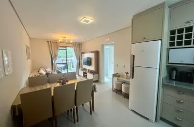 Apartamento com 3 quartos na praia de palmas (mobiliado e na principal avenida da praia)