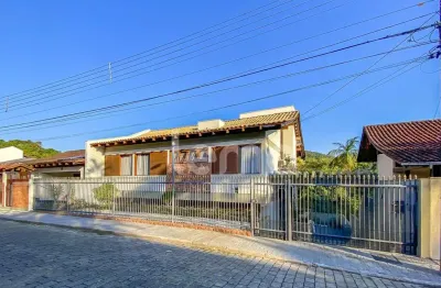 Casa em condomínio fechado com 3 quartos à venda no garcia, blumenau , 500 m2 por r$ 1.900.000