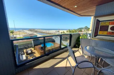 Apartamento de 3 quartos de frente pro mar em caiobá