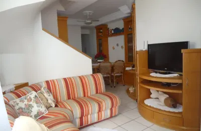 Cobertura duplex para venda com 03 quartos de frente para o mar em caiobá