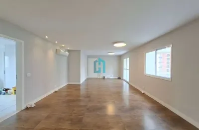 Apartamento com 3 quartos para alugar na Rua Araguari, 666, Moema, São Paulo por R$ 10.500