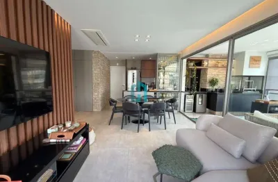 Apartamento com 3 quartos para alugar na Avenida Lavandisca, 515, Moema, São Paulo por R$ 19.500