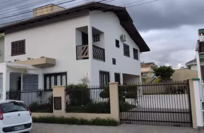 Casa com 4 quartos à venda na Rua Andrino Bento Amorim, 180, Souza Cruz, Brusque