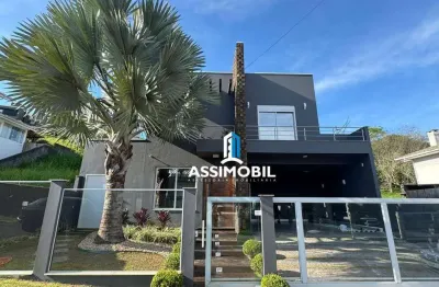 Casa com 3 dormitórios sendo 1 suíte e Piscina Privativa – Pedra Branca, Palhoça/SC