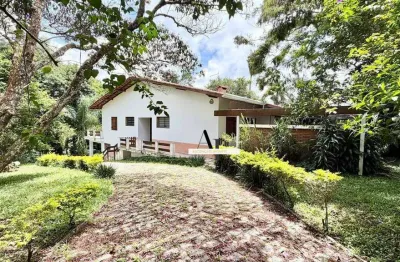 Casa com 4 dormitórios à venda, 434 m² por R$ 1.800.000 - Arujazinho I. II E III - Arujá/SP