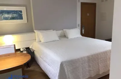 Flat com 1 quarto para alugar na Rua Alceu Amoroso Lima, 440, Caminho das Árvores, Salvador
