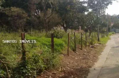 Terreno à venda em Parada de Taipas, São Paulo 
