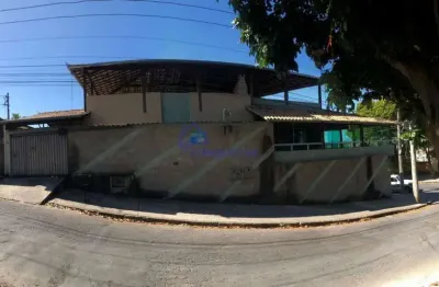 Casa com 3 quartos à venda em Letícia, Belo Horizonte  por R$ 1.400.000
