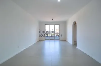 Apartamento com 3 quartos para alugar na avenida visconde de guarapuava, 5395, batel, curitiba por r$ 3.300