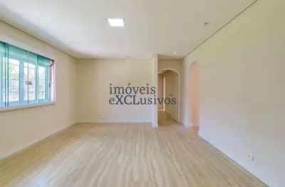 Casa com 3 quartos para alugar na avenida rui barbosa, 7897, centro, são josé dos pinhais por r$ 8.500