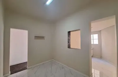 Apartamento com 2 quartos  para alugar, 49.00 m2 por r$1690.00  - merces - curitiba/pr