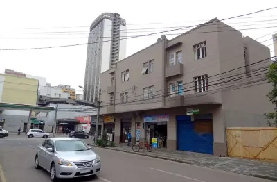 Loja no centro de curitiba, r. benjamin constant,  próx. ao shopping itália. [835.001]