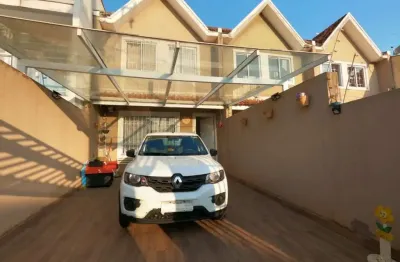 Sobrado semi-mobiliado 2 quartos, próximo ao parque dos tropeiros no cic. [936.001]