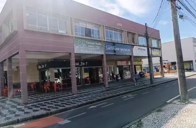 Cjto comercial/sala para alugar, 80.50 m2 por r$1400.00  - capao raso - curitiba/pr