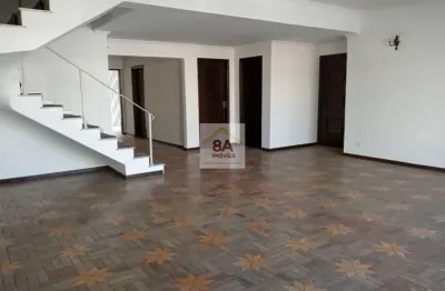 Maravilhoso sobrado!!! rua calma e larga!!   243 m² de área util.  4 dormitórios 2 suítes !!!!
