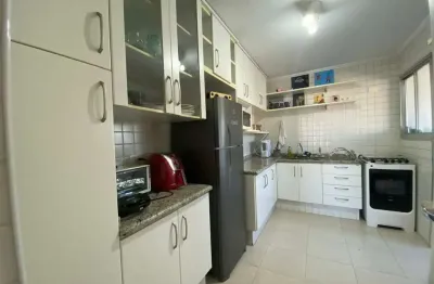 Apartamento á venda 2 dormitórios, 2 banheiros, 1 vaga no bairro vila mascote