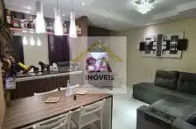 Excelente sobrado à venda, no coração da vila prudente!