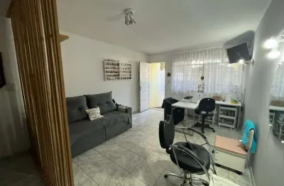 Casa com 3 quartos à venda na Rua Padre Leonardo, --, Nova Piraju, São Paulo