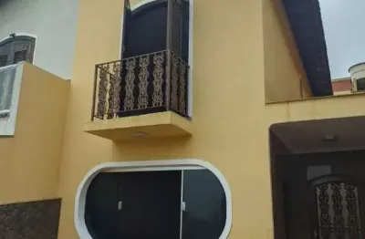 Sobrado Residencial na Região da Vila Mazzei com 3 Dormitórios, 3 Banheiros e 4 Vagas.