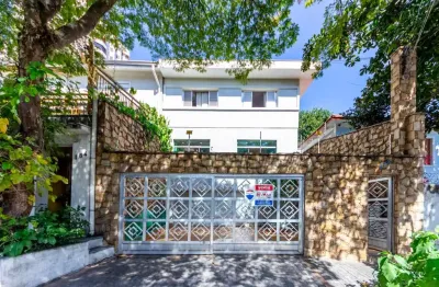 Sobrado para venda em bosque da saúde com 3 quartos, sendo 1 suíte, 197m²