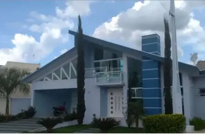 Casa no condomínio jardim dos lagos para venda com 4 quartos, sendo 4 suítes, 300m²