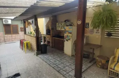 Casa tipo para venda em chácara inglesa com 3 quartos, sendo 2 suítes, 190m²