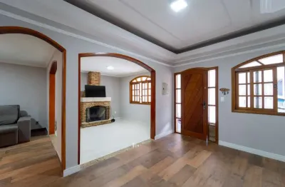 Casa no condomínio condomínio  dos metalurgicos para venda com 4 quartos, sendo 1 suíte, 223m²