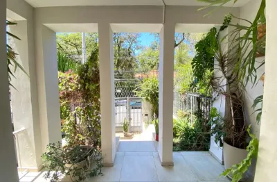 Casa para venda em Liberdade com 3 quartos, sendo 1 suíte , 256m²