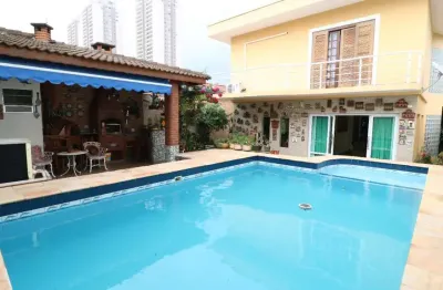 Sobrado para venda em Santo Amaro com 3 quartos, sendo 3 suítes , 283.79m²