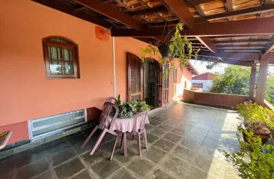 Sobrado para venda em Jabaquara com 4 quartos, sendo 2 suítes , 240m²