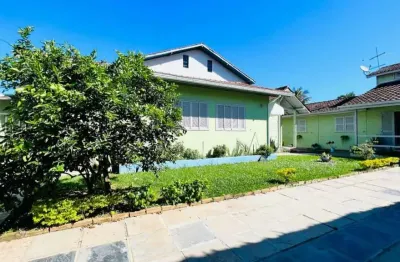 Casa para venda em Campeche com 3 quartos, sendo 1 suíte , 155m²