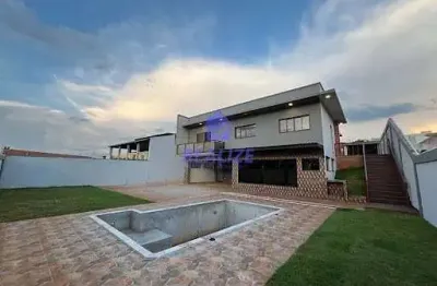 Casa com 3 dormitórios à venda, 270 m² por r$ 1.480.000,00 - jardim regina - botucatu/sp