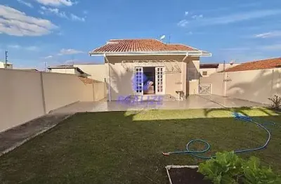 Casa com 3 dormitórios à venda, 270 m² por r$ 860.000,00 - jardim paraíso - botucatu/sp