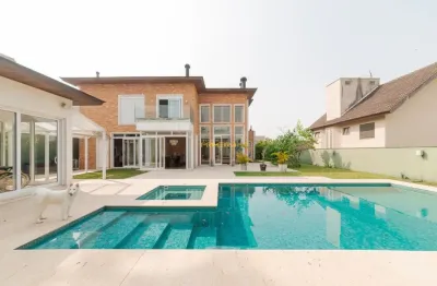 Luxuosa casa em condomínio fechado – 5 suítes, 551m² e 6 vagas no colinas de são francisco!