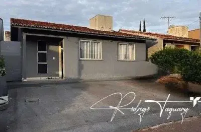 Casa térrea à venda no Bosque dos Buritis | Região do Portal Shopping | Aparecida de Goiânia | 61 m² | 3 quartos | Quintal privativo