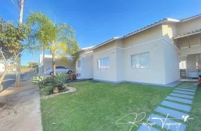 Casa térrea no condomínio parque aroeira – 3 quartos, suíte e lazer completo