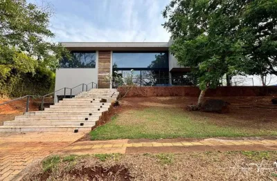 Sobrado moderno no aldeia do vale – 4 suítes, lazer completo e localização privilegiada