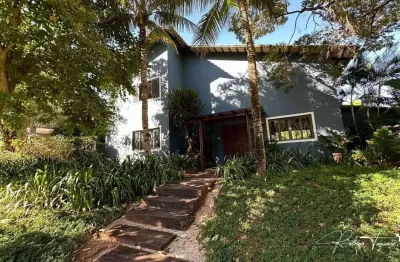 Sobrado no aldeia do vale – 4 suítes, varanda gourmet e lazer completo